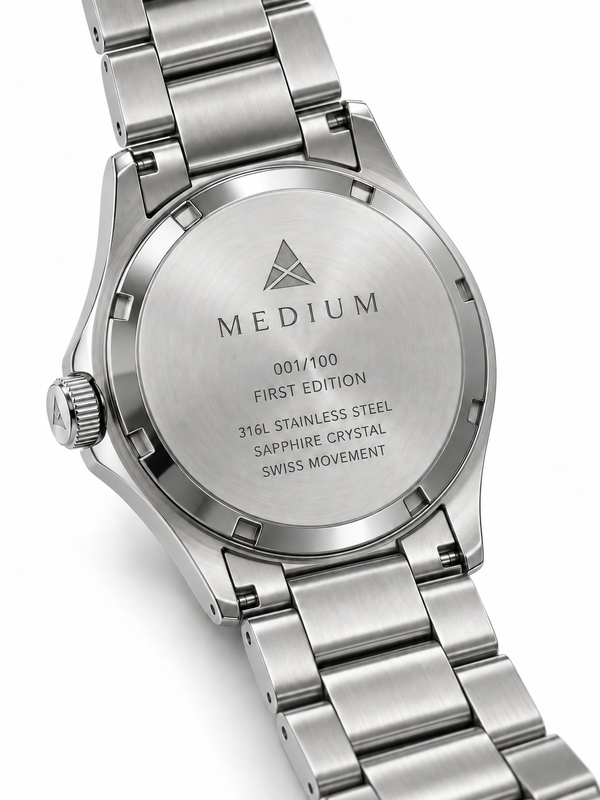 MEDIUM The Comeback First Edition 42 Steel Silver / Green – Numbered caseback