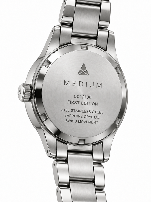 MEDIUM The Comeback First Edition 38 Steel Silver / Green – Numbered caseback