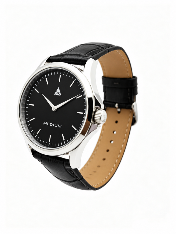 MEDIUM The Comeback 38 Leather Silver / Black – Lifestyle